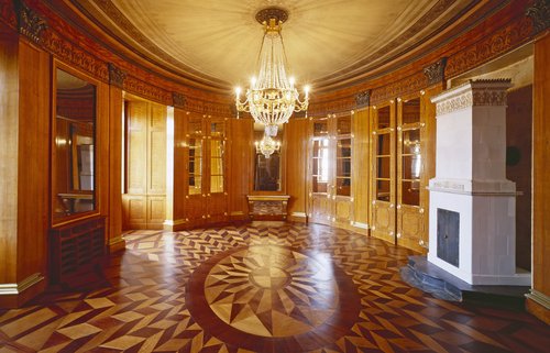 Raumansicht: Ovales Empfangszimmer im Oldenburger Schloss