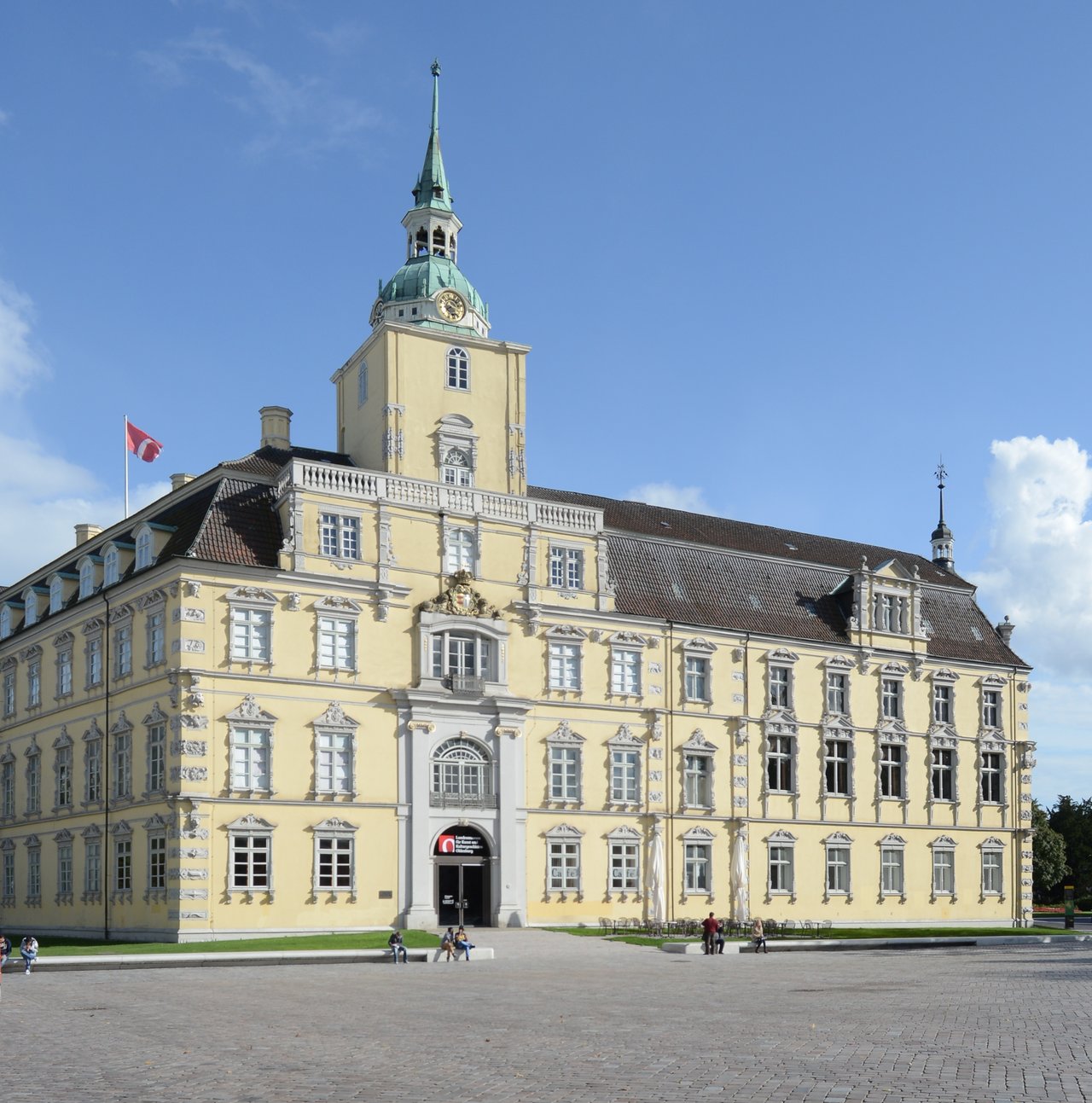 Buitenfoto van kasteel Oldenburg.